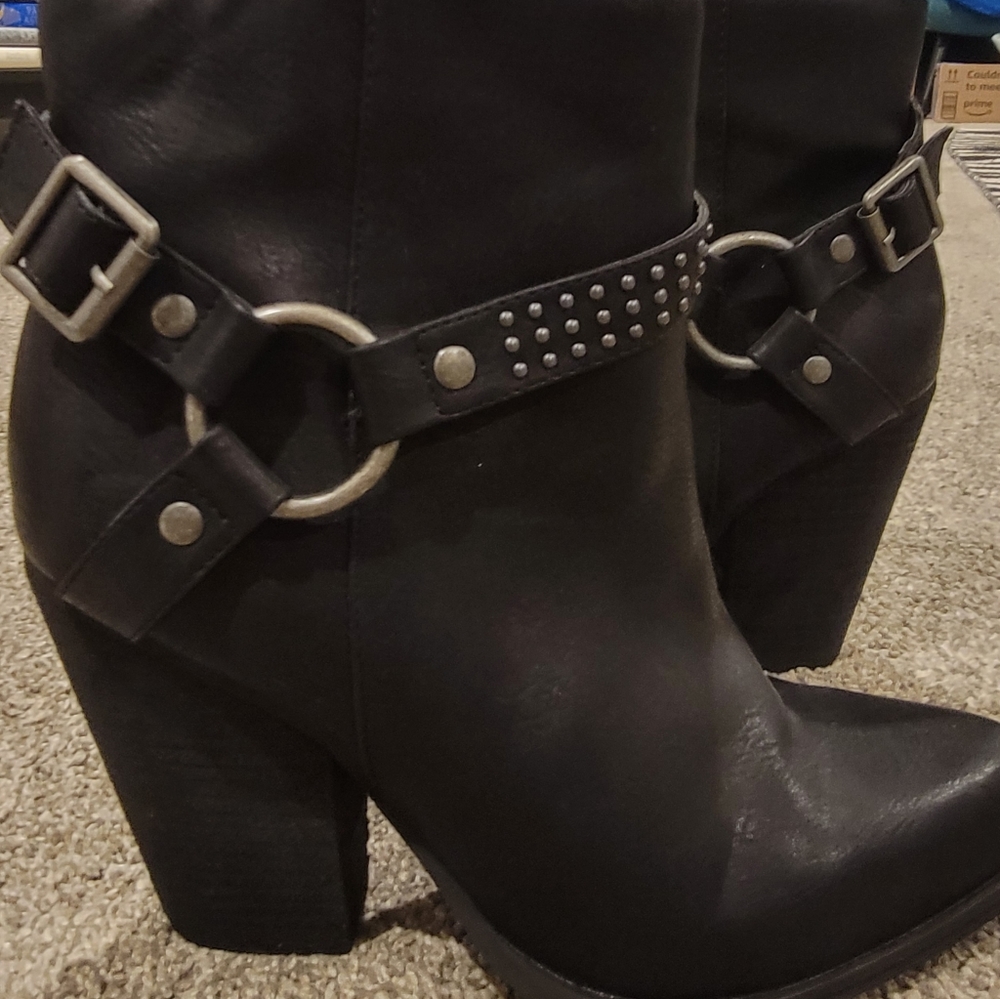 Heeled booties - Picture 5 of 5